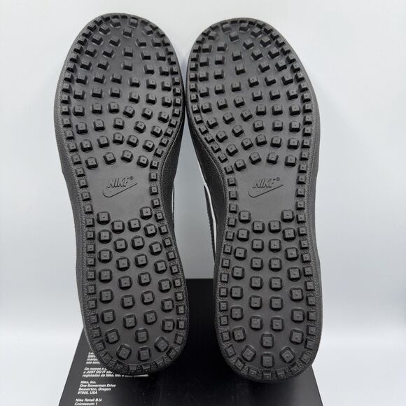 Athletic_Shoes